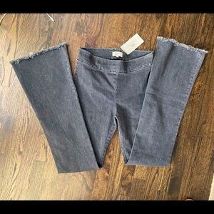 Avenue Montaigne Frayed Denim Bellini light grey SZ 4